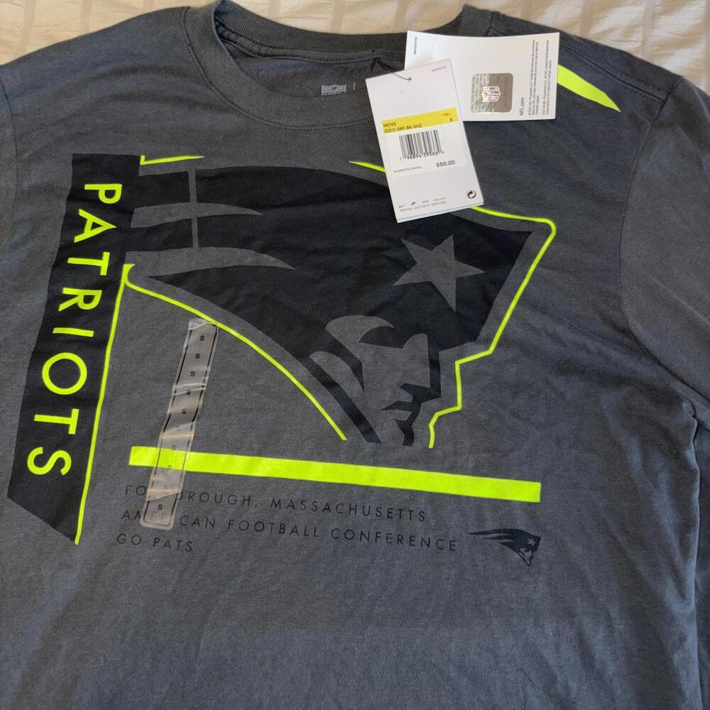 Nike New England Patriots New Long Sleeve NfL Mens Small T-Shirt Dri-Fit Go Pats - Picture 2 of 6